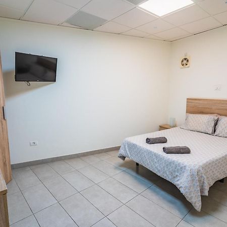 El Puente Holiday Home I- Airport 8,1K Ινχένιο Εξωτερικό φωτογραφία