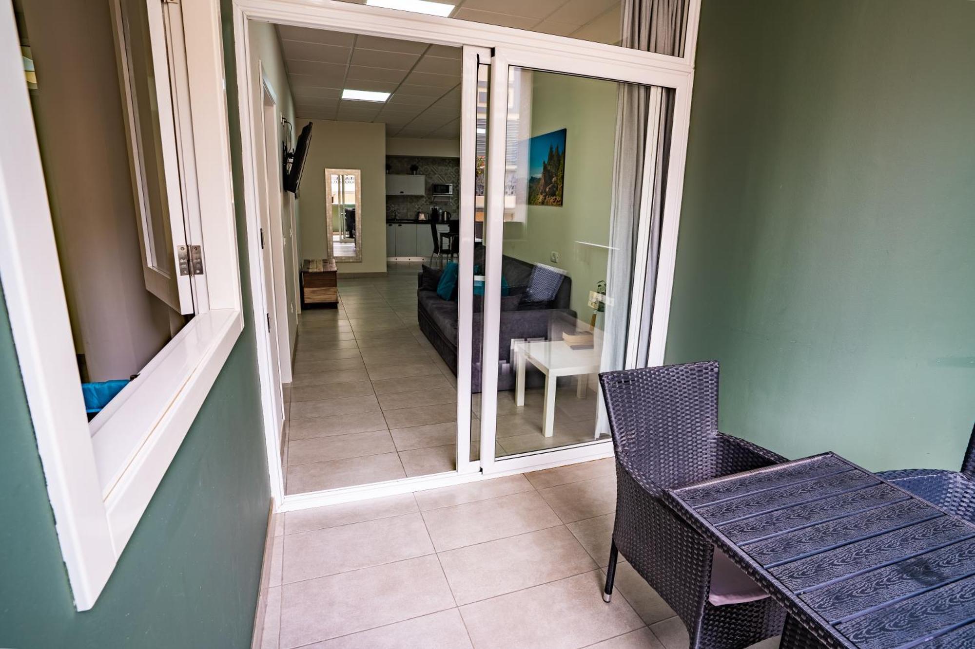 El Puente Holiday Home I- Airport 8,1K Ινχένιο Εξωτερικό φωτογραφία