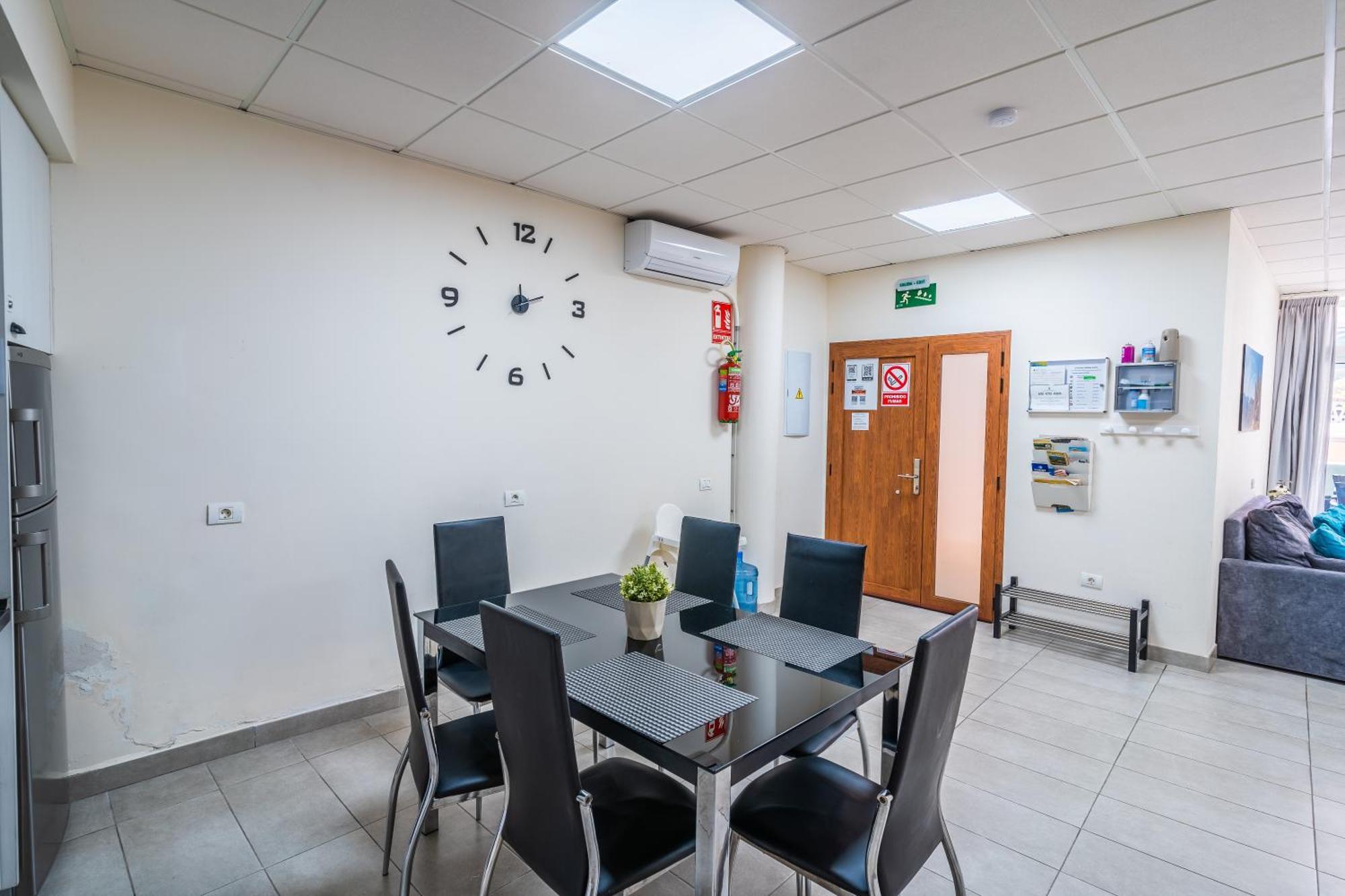 El Puente Holiday Home I- Airport 8,1K Ινχένιο Εξωτερικό φωτογραφία