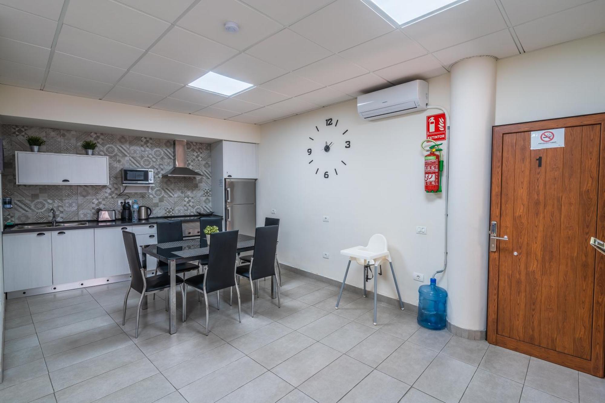 El Puente Holiday Home I- Airport 8,1K Ινχένιο Εξωτερικό φωτογραφία