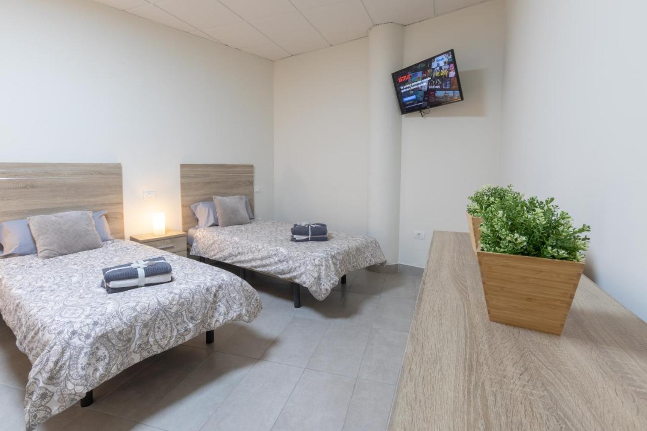El Puente Holiday Home I- Airport 8,1K Ινχένιο Εξωτερικό φωτογραφία